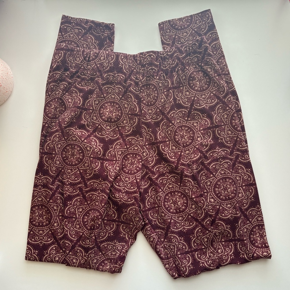 Rue21 Maroon Paisley Shorts